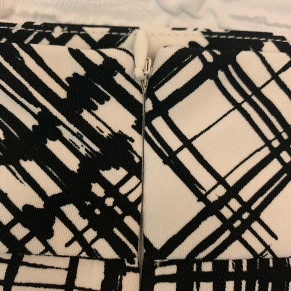 Jones Studio Separates size 6 black white skirt - Picture 5 of 7